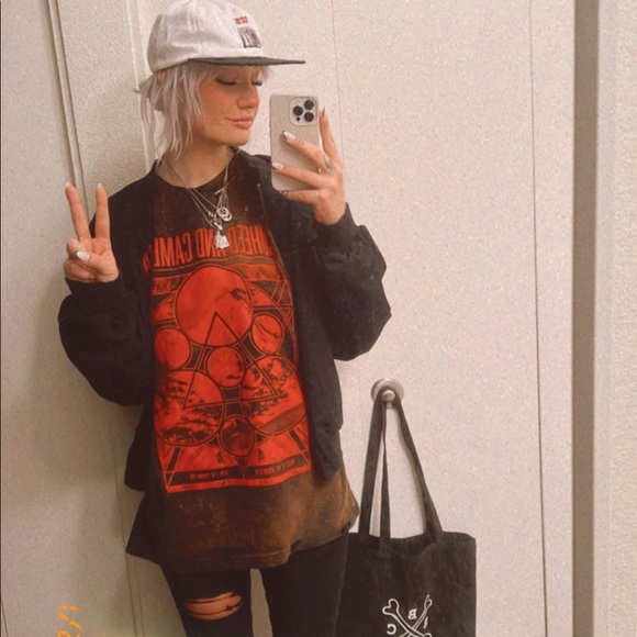 Meet your Posher, Sarah - Picture 2 of 9